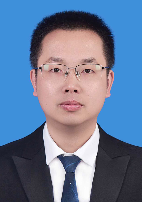 高级工程师   陈明广 